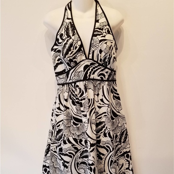 A New Approach Black & White Halter Dress 10 - Picture 2 of 10